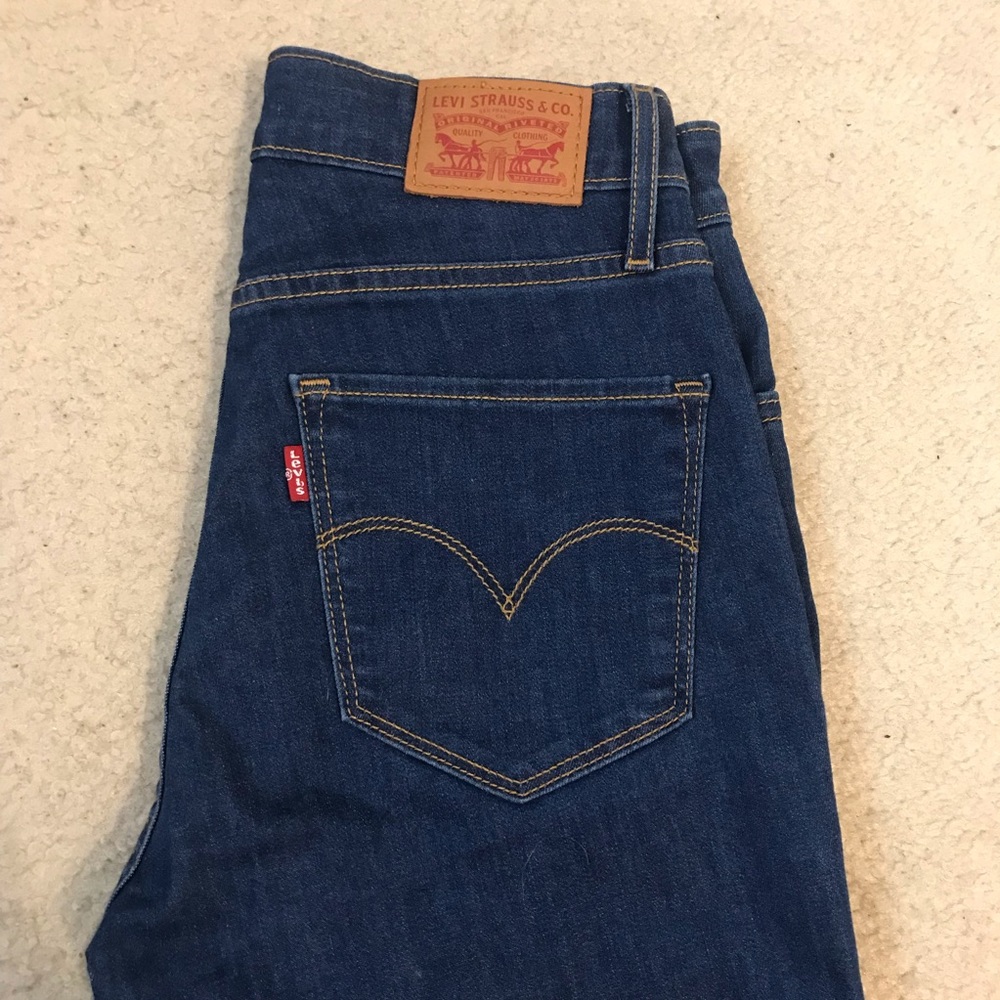 Levi’s high-rise skinny jeans